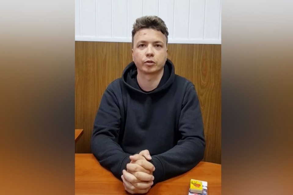 Bất thường trong video thú nhận của nhân vật đối lập bị Belarus vây bắt - 1 Bất thường trong video thú nhận của nhân vật đối lập bị Belarus vây bắt - 1