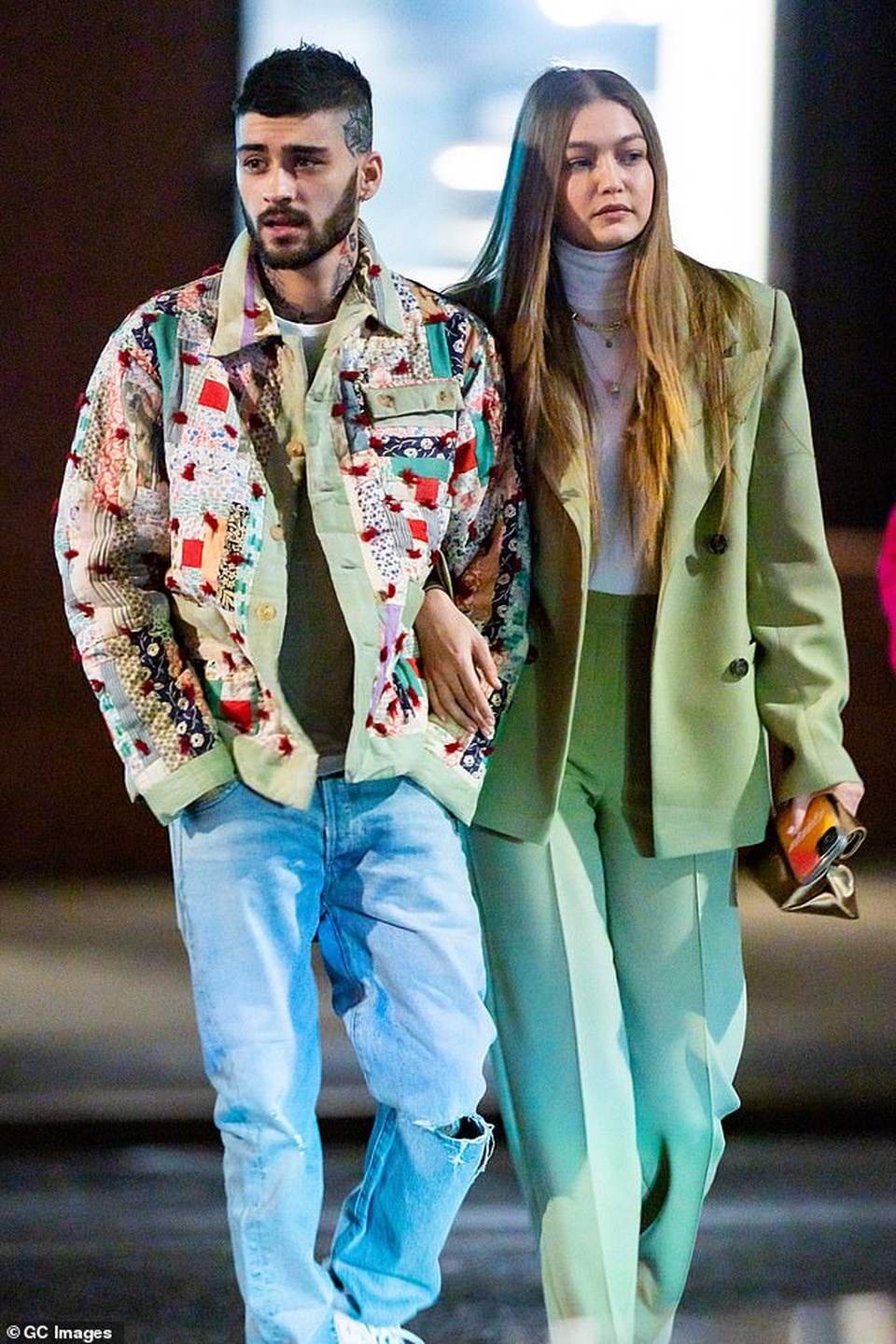 Gigi Hadid bị đồn mang thai 5 tháng - 1 Gigi Hadid bị đồn mang thai 5 tháng - 1