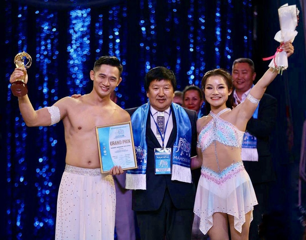 Thanh Hoa - Hiển Phước bất ngờ khi đoạt giải cao nhất cuộc thi xiếc quốc tế - 1 Thanh Hoa - Hiển Phước bất ngờ khi đoạt giải cao nhất cuộc thi xiếc quốc tế - 1