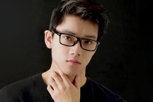 Anh chàng “sáu múi” thông thạo 7 thứ tiếng được Google, Apple mời gọi