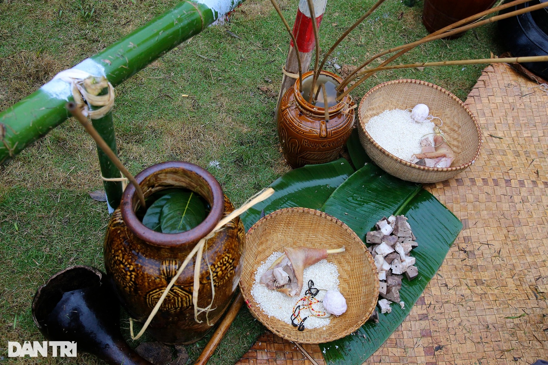 Tái hiện tục lệ cưới truyền thống của người Ba Na ngay tại Hà Nội - 4 Tái hiện tục lệ cưới truyền thống của người Ba Na ngay tại Hà Nội - 4