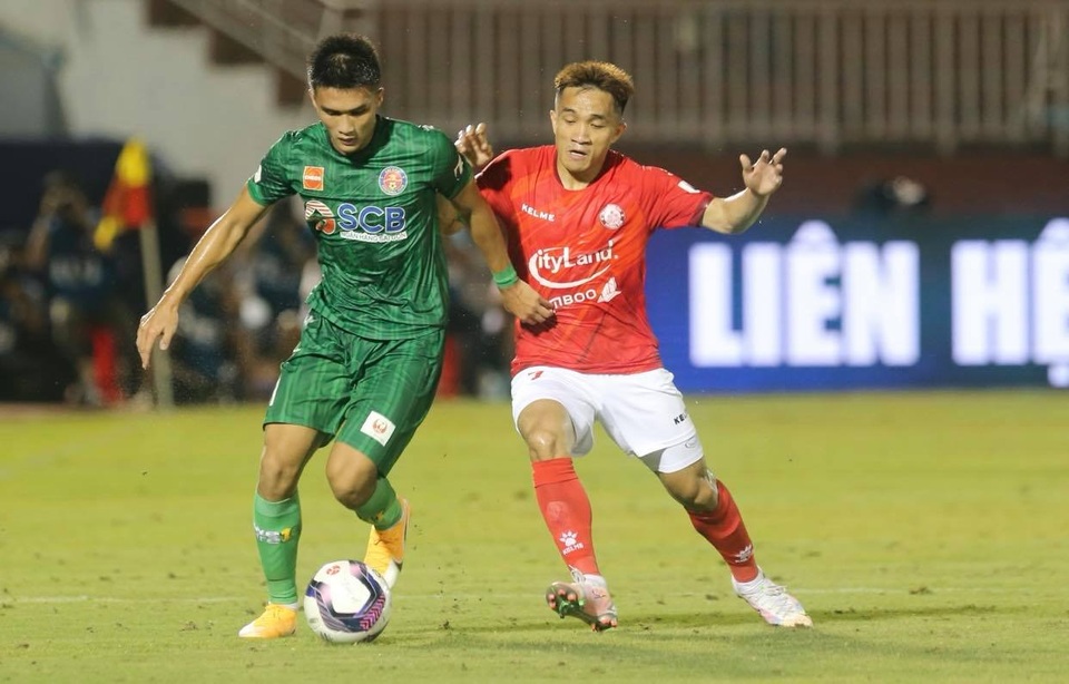 Lee Nguyễn khai hỏa, CLB TPHCM thắng kịch tính Sài Gòn FC - 4 Lee Nguyễn khai hỏa, CLB TPHCM thắng kịch tính Sài Gòn FC - 4