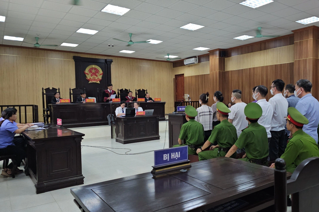 Hoãn phiên tòa xét xử cựu Giám đốc Sở GD-ĐT Thanh Hóa - 3 Hoãn phiên tòa xét xử cựu Giám đốc Sở GD-ĐT Thanh Hóa - 3