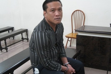 Kẻ chuyên rình mò ở nhà nghỉ và "bắt chẹt" phụ nữ ngoại tình lĩnh án