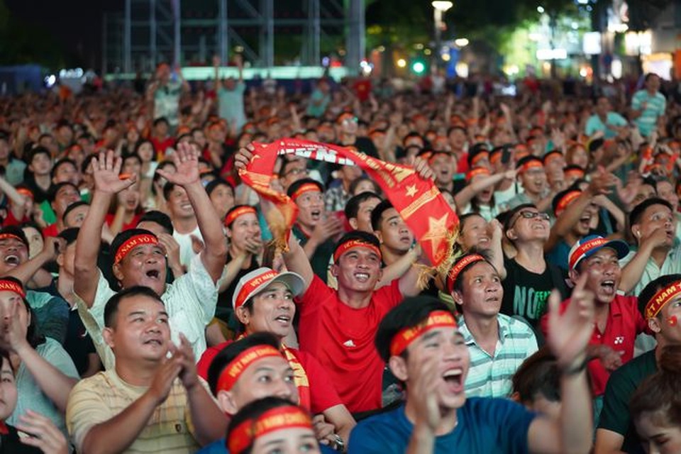 Hạn chế ô tô vào khu trung tâm Sài Gòn khi tuyển Việt Nam gặp Thái Lan - 2 Hạn chế ô tô vào khu trung tâm Sài Gòn khi tuyển Việt Nam gặp Thái Lan - 2