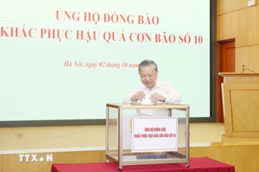 Văn phòng Trung ương Đảng ủng hộ đồng bào khắc phục hậu quả bão số 10