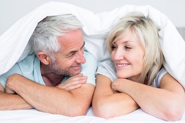 Đừng bỏ quên sex kể cả khi đầu đã điểm bạc