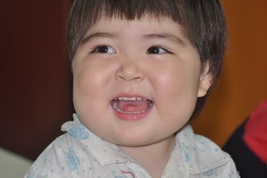 Thương bé 3 tuổi xinh như “búp bê” bị xuất huyết giảm tiểu cầu