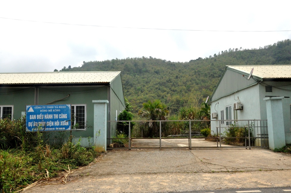 Về nơi người dân sống lo sạt lở, chết không có đường đi chôn - 3 Về nơi người dân sống lo sạt lở, chết không có đường đi chôn - 3