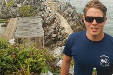 Bao trọn gói người trùng tên với “tình cũ” đi du lịch vòng quanh thế giới