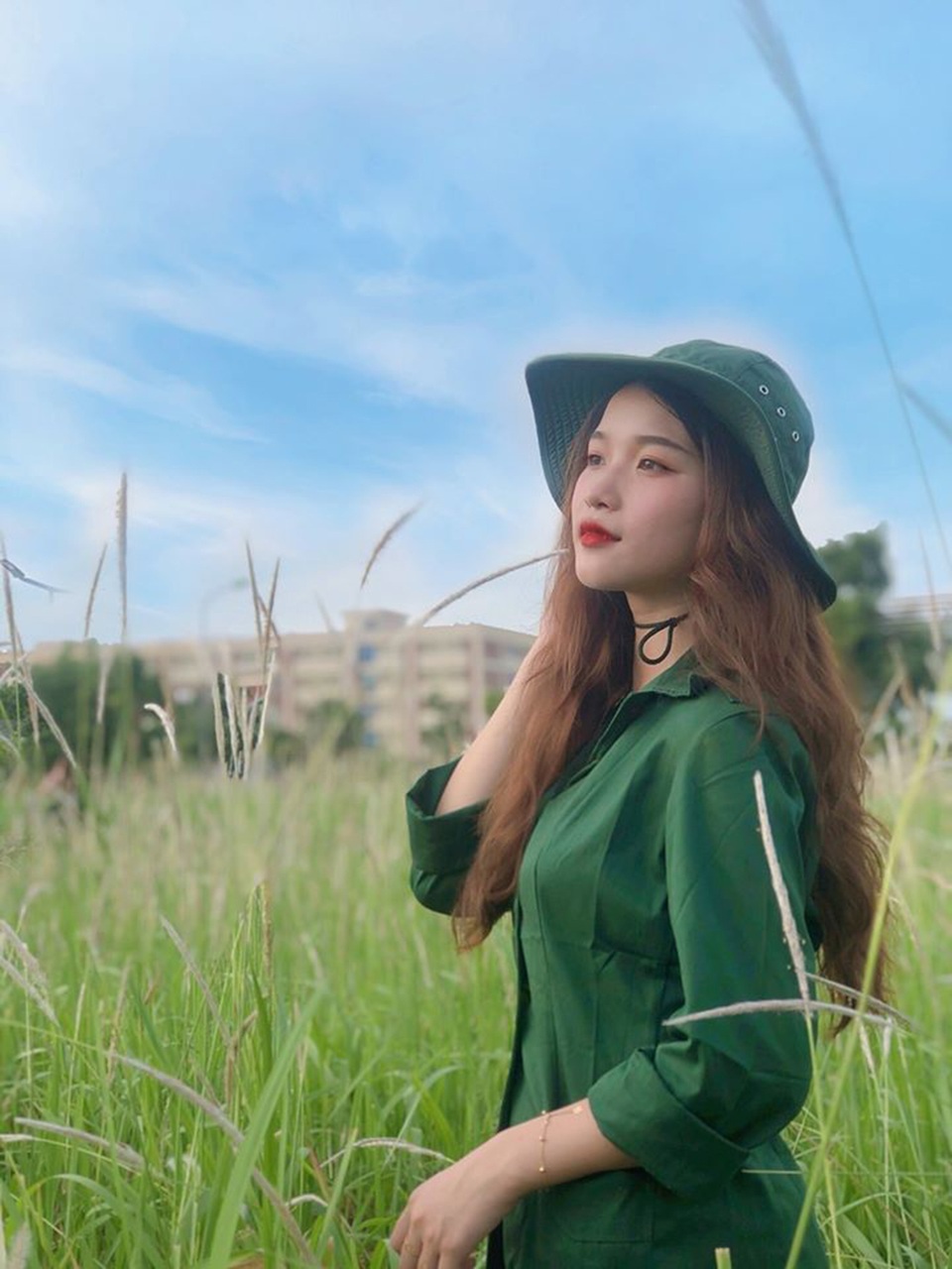 Dàn “cực phẩm” ĐH Kinh tế Quốc dân khoe nhan sắc trong kỳ học quân sự - 3