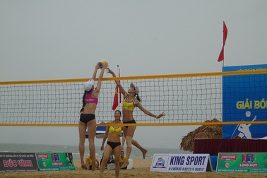 Giải bóng chuyền bãi biển toàn quốc 2018 khởi tranh tại Quảng Bình