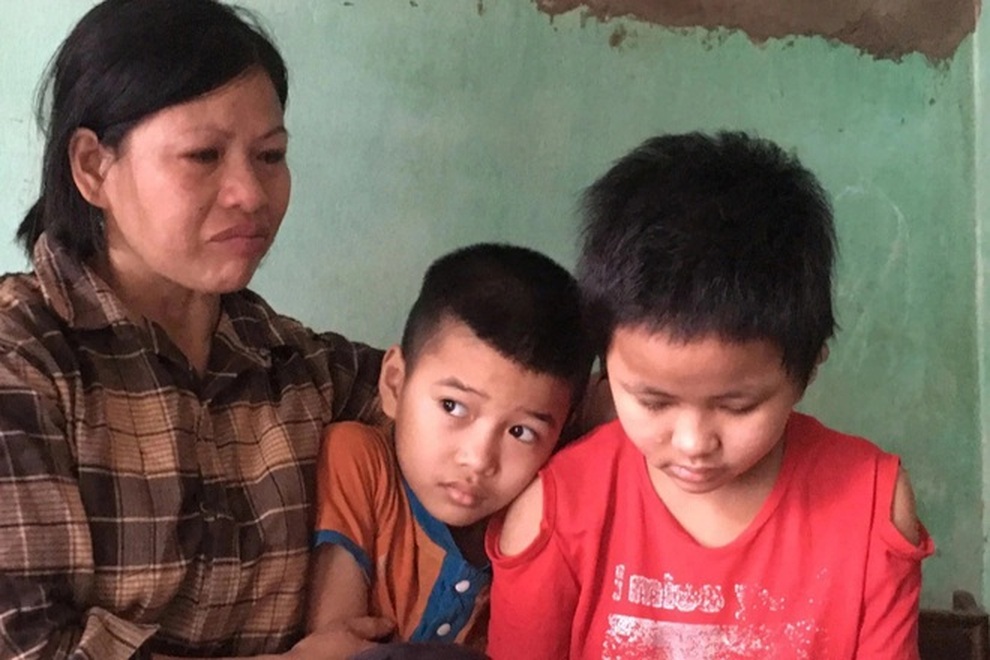 Người mẹ đơn thân khốn khổ được bạn đọc Dân trí giúp đỡ hơn 500 triệu đồng - 2 Người mẹ đơn thân khốn khổ được bạn đọc Dân trí giúp đỡ hơn 500 triệu đồng - 2