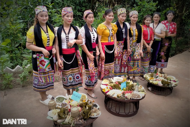 Độc đáo tết hoa quả của người dân nơi biên giới