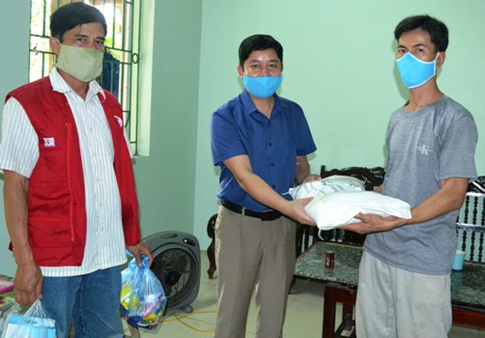 Tính đến ngày 1/11/2021, Bảo hiểm xã hội huyện Văn Yên đã thanh toán cho 1.376 người lao động với số tiền hỗ trợ là trên 2,8 tỷ đồng.