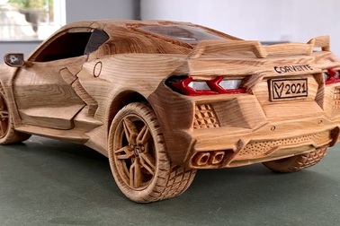 Chiếc C8 Corvette bằng gỗ của thợ mộc Việt lại gây xôn xao trời Tây