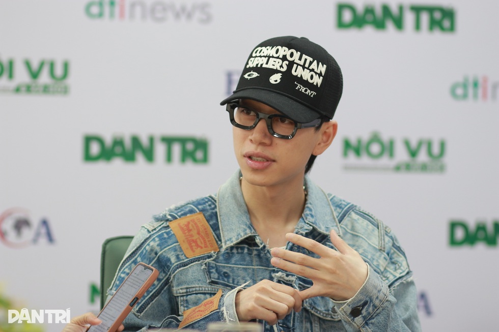 Double2T sau Rap Việt: Mang nhiều tiền về cho mẹ, đắt show vẫn ở nhà thuê - 3 Double2T sau Rap Việt: Mang nhiều tiền về cho mẹ, đắt show vẫn ở nhà thuê - 3