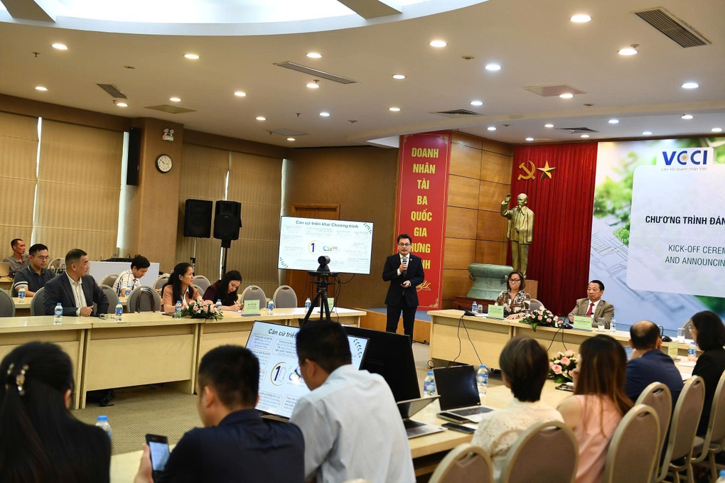 CSI 2025 seeks 100 sustainable businesses in Vietnam with many new features - 2 CSI 2025 tìm kiếm 100 doanh nghiệp bền vững tại Việt Nam với nhiều điểm mới - 2