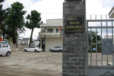 Kỷ luật Giám đốc Trung tâm Bồi dưỡng chính trị đánh nhau tại cơ quan