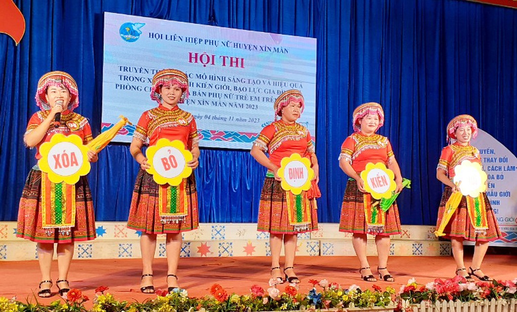 16 đội tranh tài nhằm xóa bỏ định kiến giới - 1 16 đội tranh tài nhằm xóa bỏ định kiến giới - 1