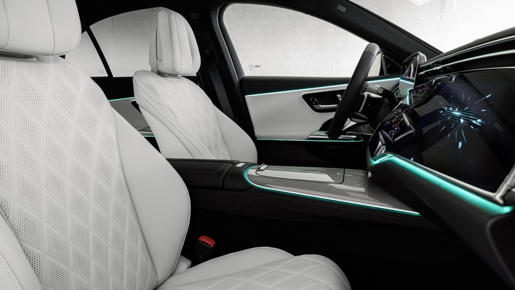Soi chi tiết Mercedes E-Class 2024 mới ra mắt, nhiều công nghệ độc lạ - 13 Soi chi tiết Mercedes E-Class 2024 mới ra mắt, nhiều công nghệ độc lạ - 13