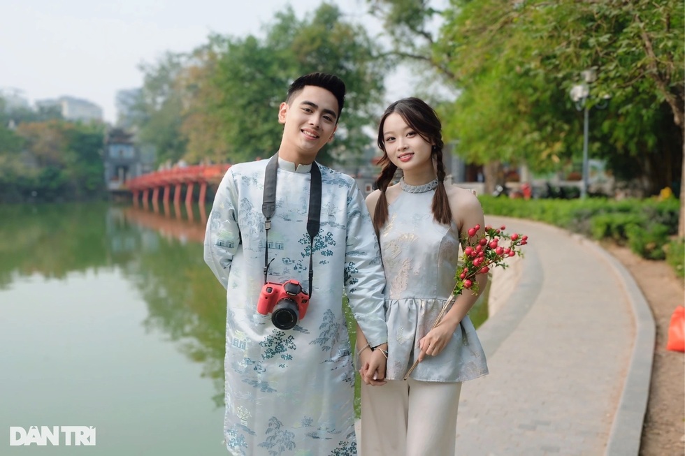 Hơn một tháng trước Tết, Gen Z chi tiền triệu chụp bộ ảnh áo dài tại Hà Nội - 3