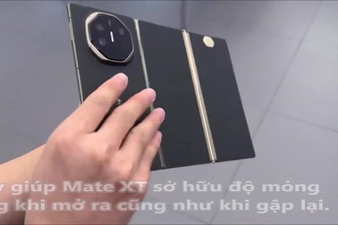 Mở hộp và trải nghiệm thực tế smartphone màn hình gập ba Huawei Mate XT