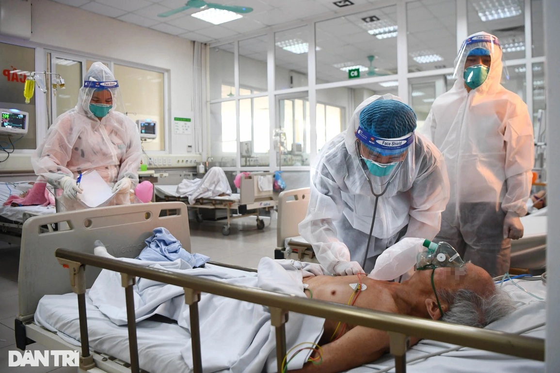 Vượt 2.500 F0 mỗi ngày, Hà Nội kiểm soát ca chuyển biến nặng như thế nào? - 1 Vượt 2.500 F0 mỗi ngày, Hà Nội kiểm soát ca chuyển biến nặng như thế nào? - 1