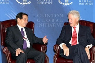 Chủ tịch nước Nguyễn Minh Triết gặp cựu tổng thống Bill Clinton