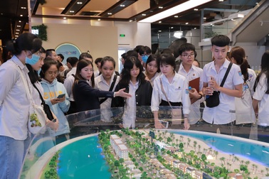 Nova College phát huy thế mạnh đào tạo chuyên ngành Kinh doanh bất động sản