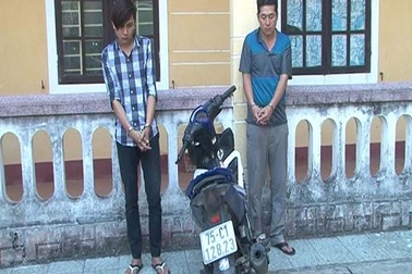 Sinh viên nghiện ma túy dùng xe máy đi cướp giật dây chuyền