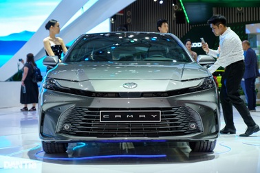 Ô tô mới dồn dập ra mắt trong tháng 10, xe rẻ nhất giá 650 triệu đồng