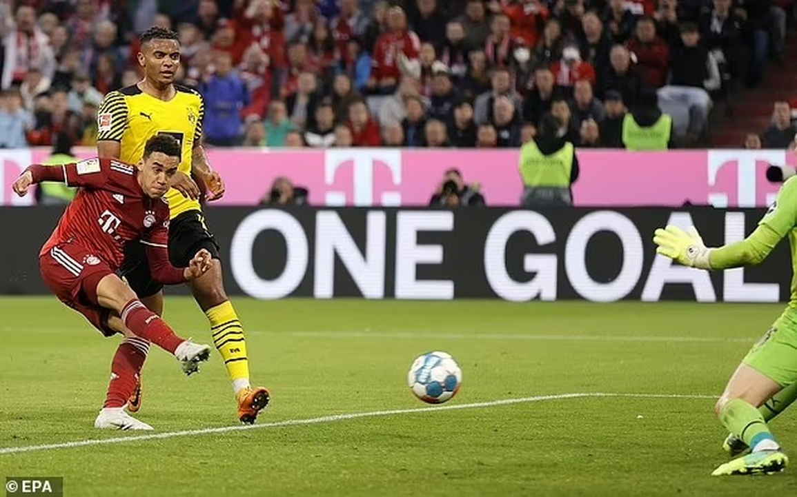 Hạ Dortmund, Bayern Munich vô địch Bundesliga lần thứ 10 liên tiếp - 5 Hạ Dortmund, Bayern Munich vô địch Bundesliga lần thứ 10 liên tiếp - 5