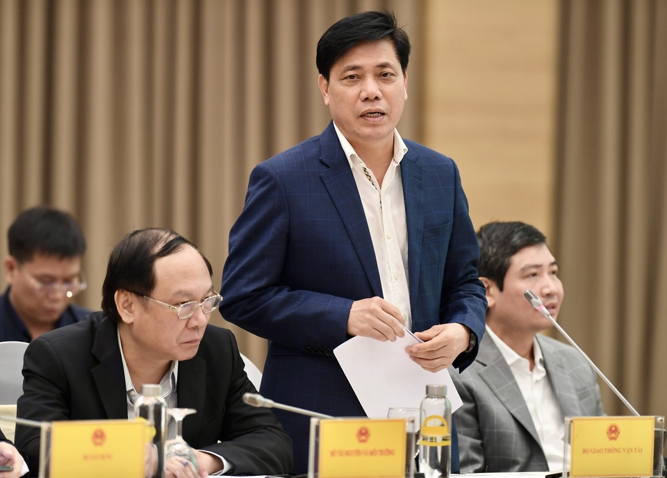 Việt Nam vẫn đón chuyên gia, công dân về nước, hạn chế cách ly tại Hà Nội - 2 Việt Nam vẫn đón chuyên gia, công dân về nước, hạn chế cách ly tại Hà Nội - 2
