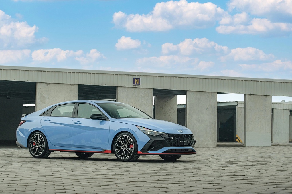 Elantra N về Việt Nam để đấu Civic Type R nhưng Hyundai vẫn chưa mở bán - 9 Elantra N về Việt Nam để đấu Civic Type R nhưng Hyundai vẫn chưa mở bán - 9