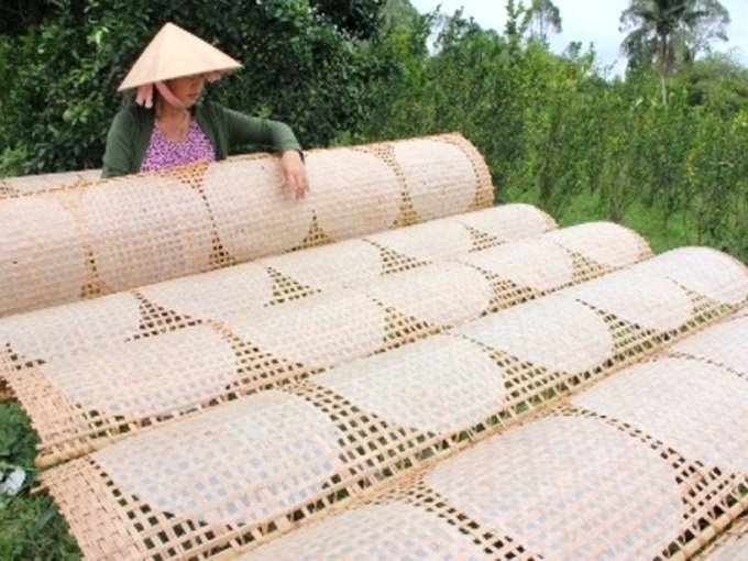 Bánh tráng Bà Lèo nhộn nhịp vào vụ tết