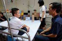 Ông bố trẻ trải lòng về 7 năm ròng cùng con chiến đấu với ung thư