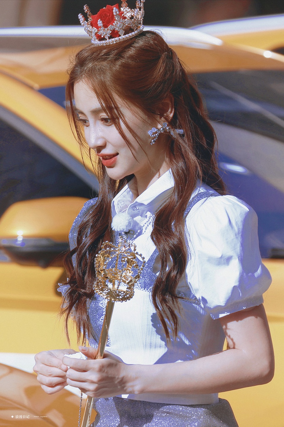 Angelababy lộ gương mặt kém sắc, mệt mỏi vì thiếu lớp trang điểm - 19