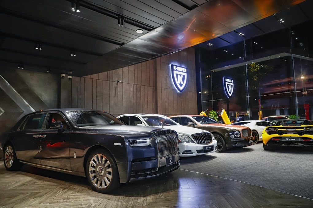 Showroom siêu xe khai trương vừa tròn tháng, Phan Công Khanh bị tạm giữ - 1