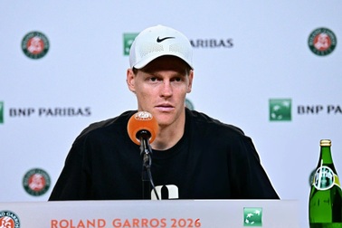 Sinner lên tiếng sau cú sốc bị loại sớm ở Roland Garros
