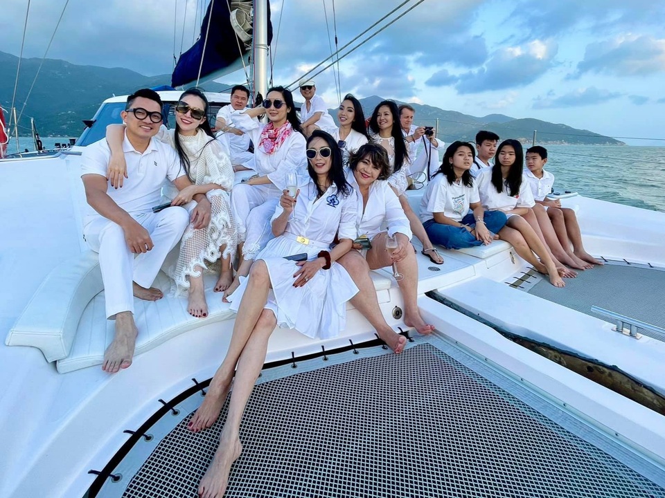 Công Lý thời trẻ cực điển trai khiến nhiều người bất ngờ - 8 Công Lý thời trẻ cực điển trai khiến nhiều người bất ngờ - 8