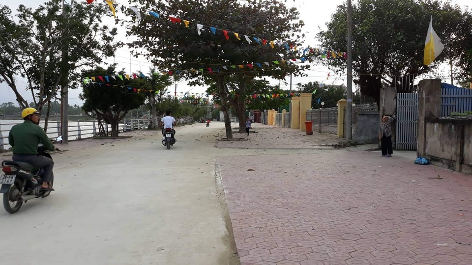 Làng bè “treo” lồng vì trắng cá ngày cận Tết - 4