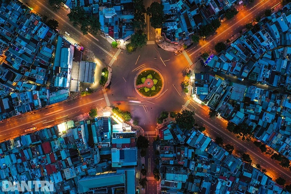 TPHCM ra chỉ thị khẩn về tăng cường giãn cách xã hội - 1 TPHCM ra chỉ thị khẩn về tăng cường giãn cách xã hội - 1