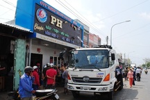 Vụ nổ xe bồn: 15 căn nhà bị hư hại