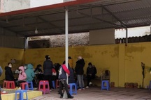 Trạm y tế thu phí xét nghiệm Covid-19, phải mang kit test mới được... test