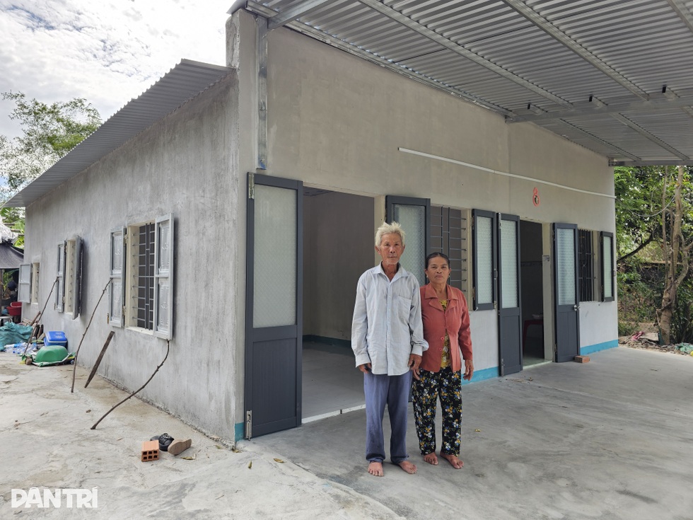 Bạn đọc Dân trí trao niềm vui an cư đến 3 gia đình khó khăn ở Đắk Lắk - 2 Bạn đọc Dân trí trao niềm vui an cư đến 3 gia đình khó khăn ở Đắk Lắk - 2