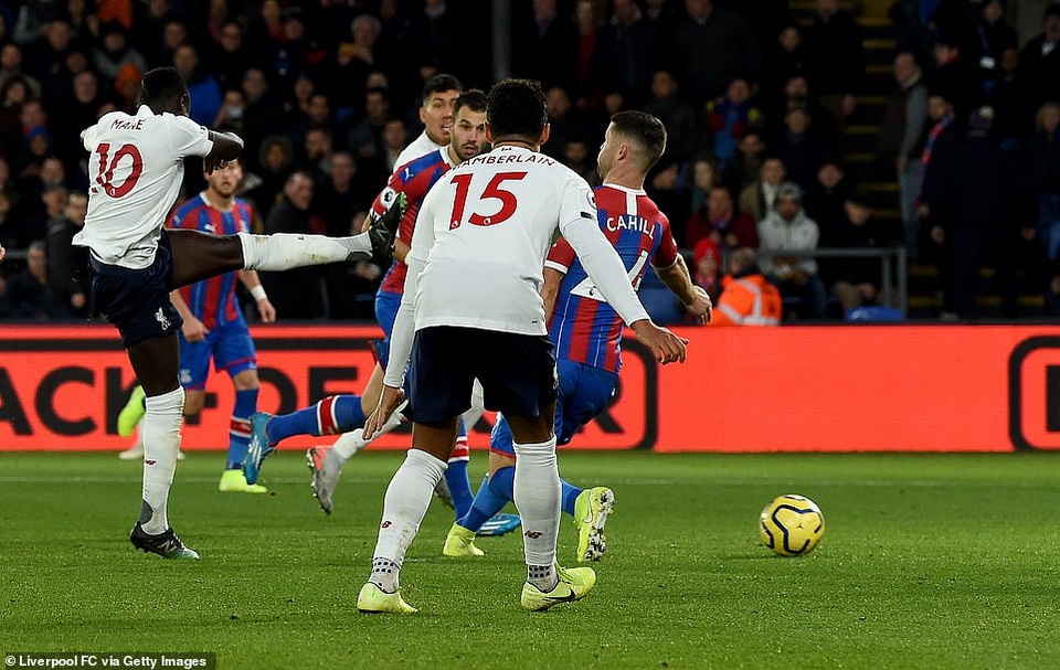 Liverpool nối dài mạch bất bại ở Premier League lên 13 trận - 2 Liverpool nối dài mạch bất bại ở Premier League lên 13 trận - 2