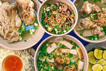 Khách ăn hết bát bún nặng 2,2kg, chủ quán ở TPHCM thưởng luôn 30 triệu đồng