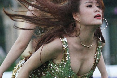 Nghệ sĩ ăn mặc phản cảm sẽ bị cấm diễn?