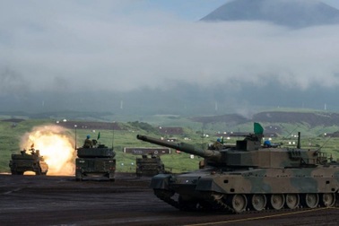 Lo ngại mối đe dọa từ Trung Quốc, Nhật Bản ráo riết cải tổ lực lượng tăng thiết giáp